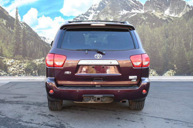 Used 2014 Toyota Sequoia Platinum image 10