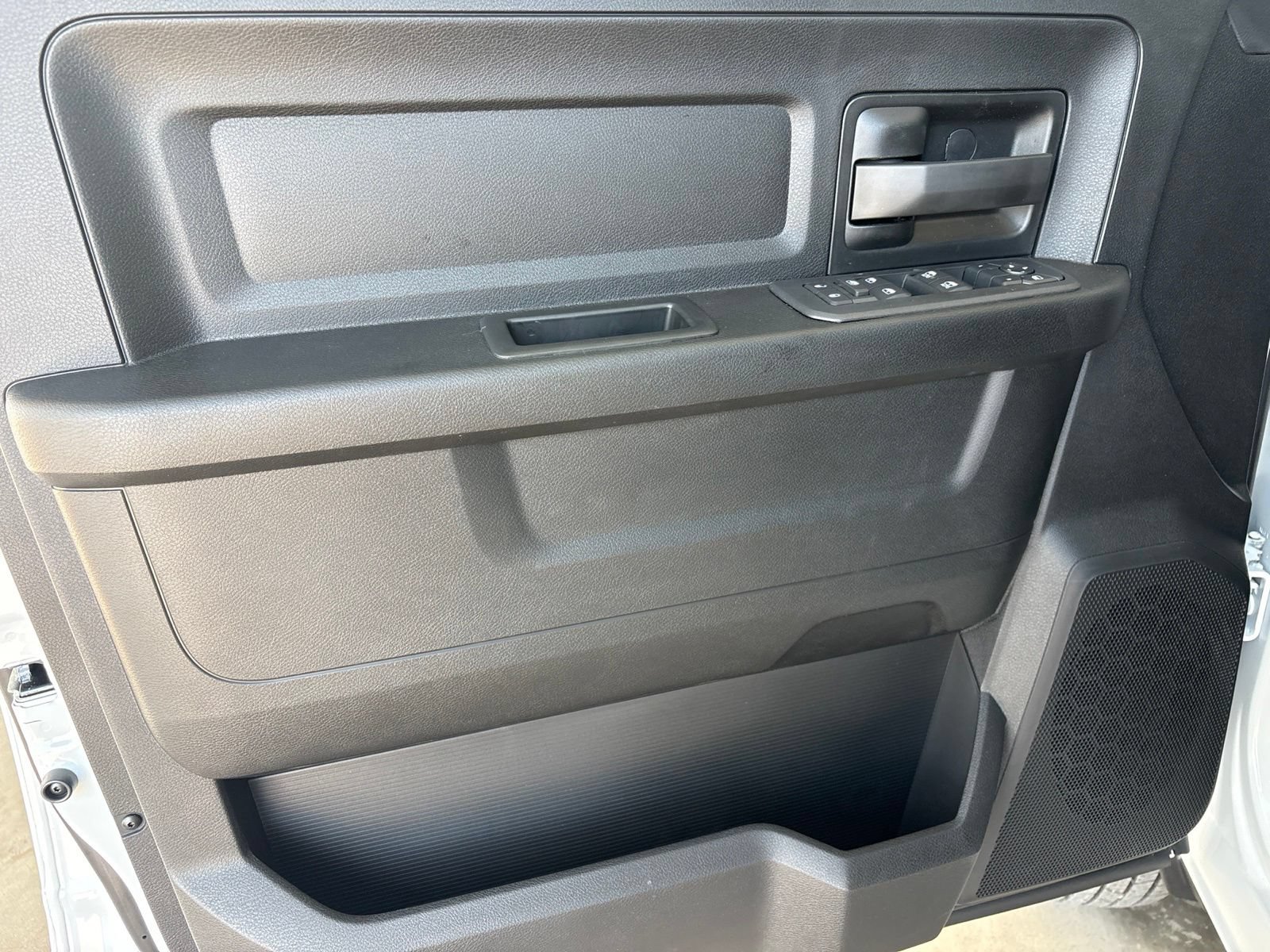 New 2027 RAM 3500 Tradesman AWD/4WD image 9