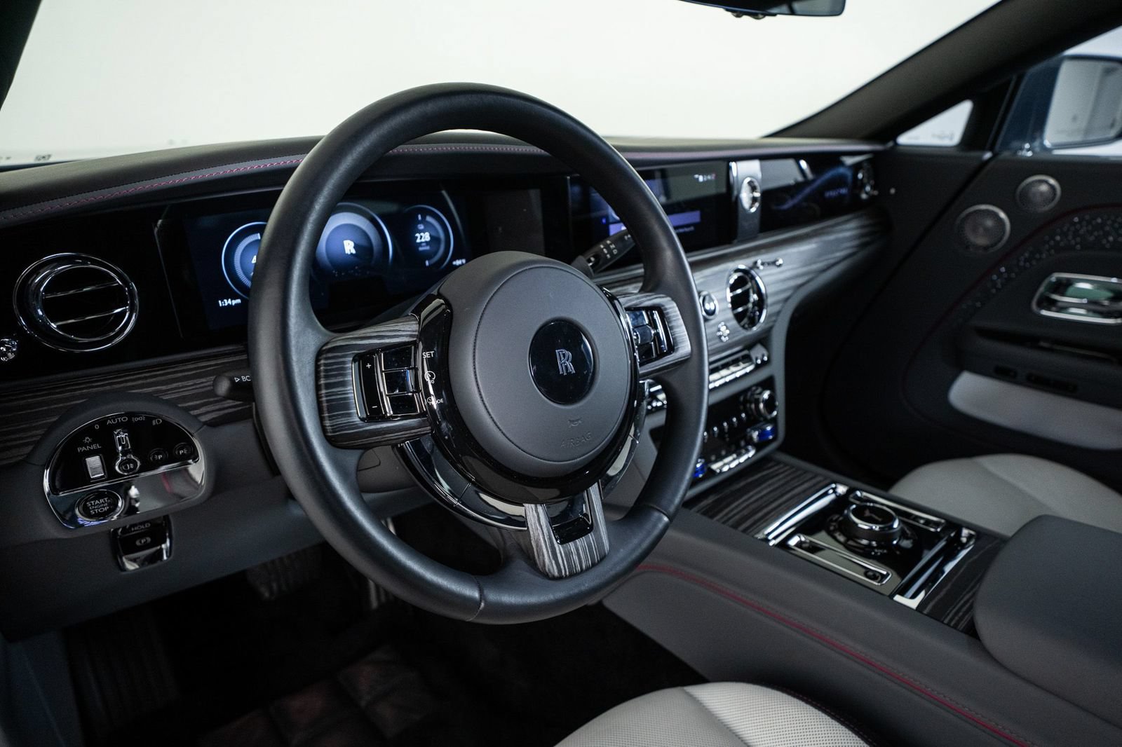 Used 2024 Rolls-Royce Spectre w/ Leather Finishing Pack AWD/4WD image 30