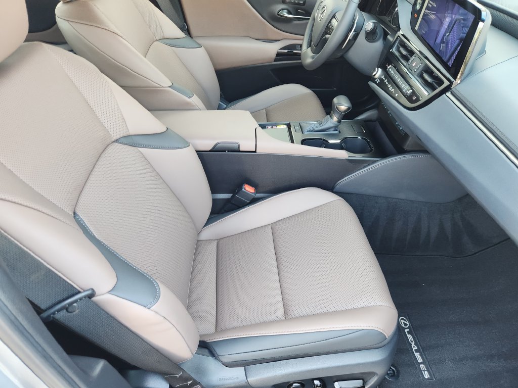 Certified 2025 Lexus ES 350 w/ Premium Package FWD image 14