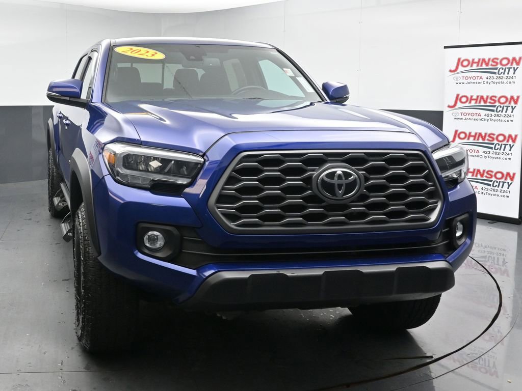 Used 2023 Toyota Tacoma TRD Off-Road w/ Technology Package image 3
