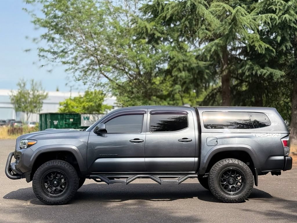 Used 2023 Toyota Tacoma TRD Sport AWD/4WD image 2