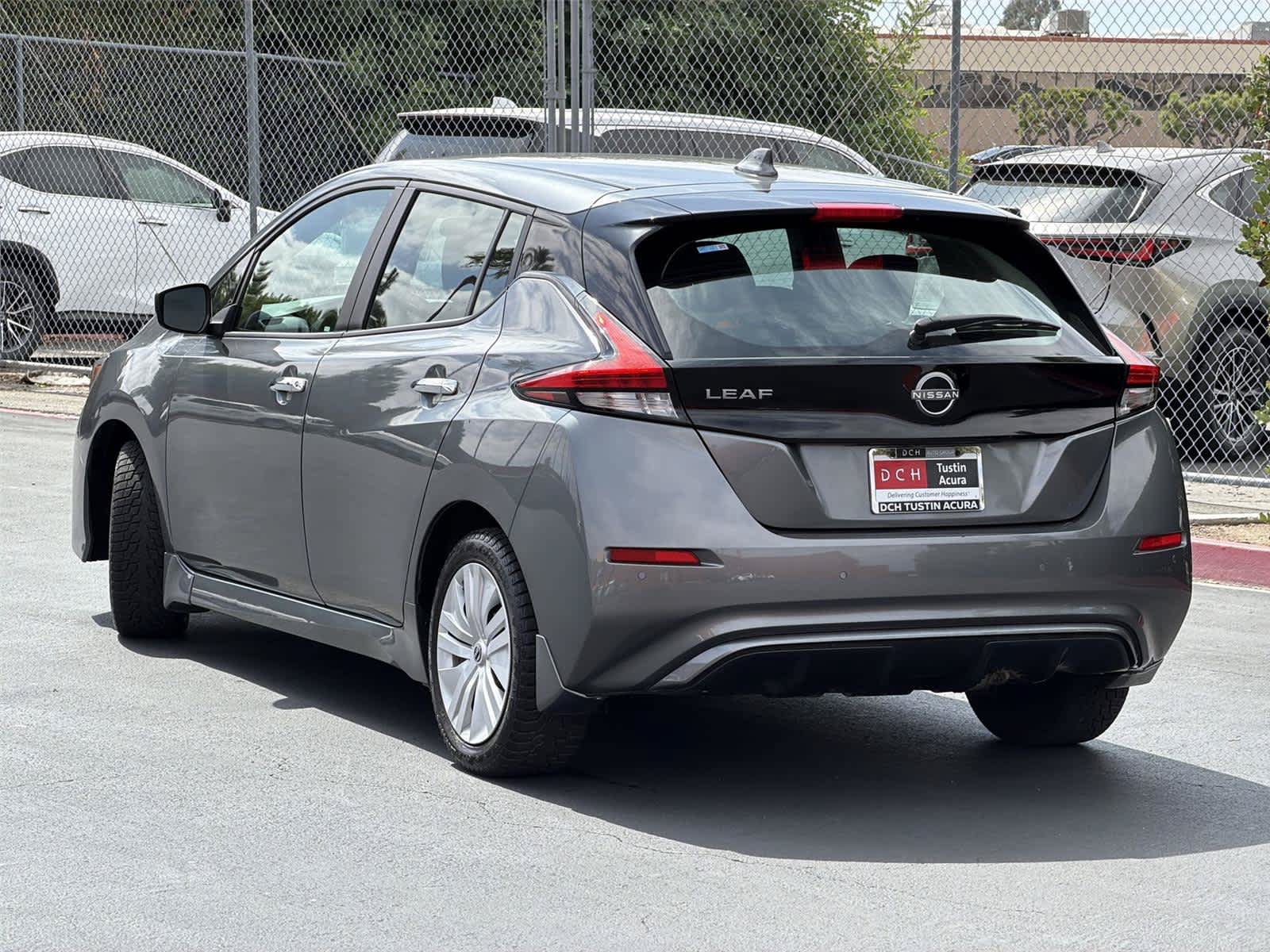 Used 2025 Nissan Leaf S FWD image 5