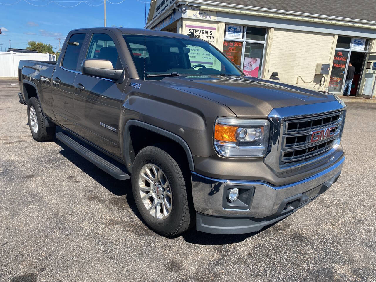 Used 2014 GMC Sierra 1500 SLE w/ SLE Value Package image 6