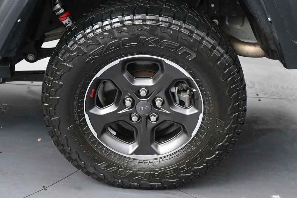 Used 2021 Jeep Gladiator Rubicon AWD/4WD image 34