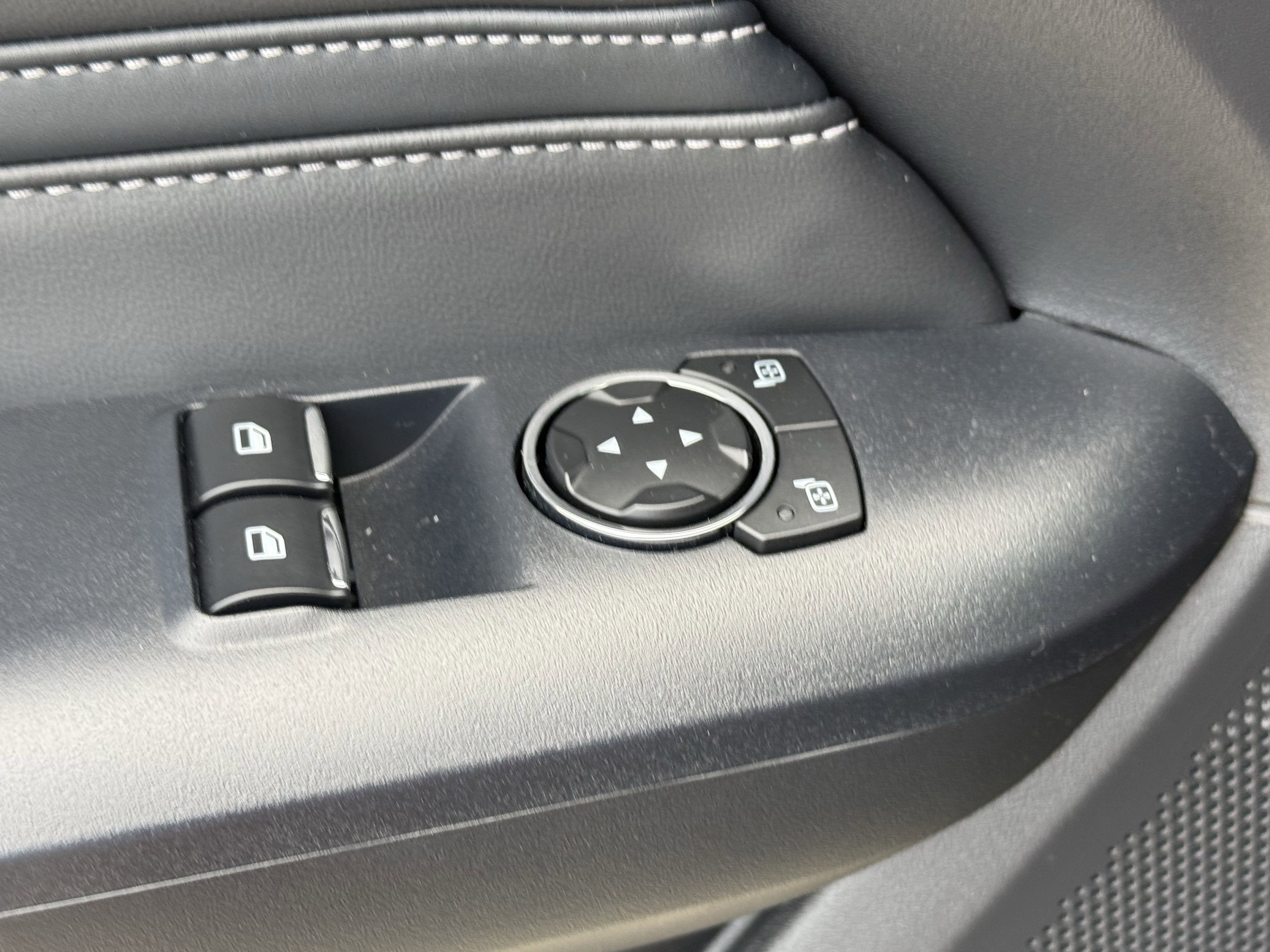 Used 2024 Ford Mustang GT Premium RWD image 27