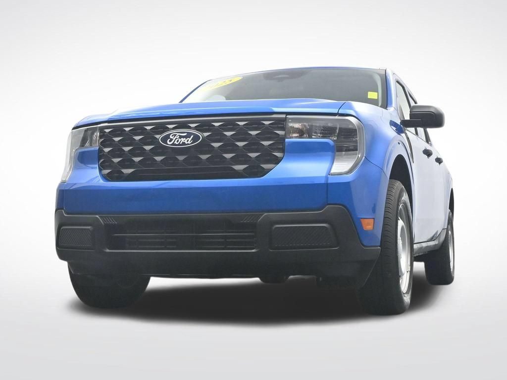 Used 2025 Ford Maverick XL w/ Equipment Group 102A AWD/4WD image 36