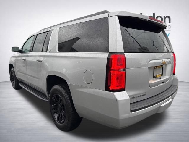 Used 2019 Chevrolet Suburban LT w/ Luxury Package AWD/4WD image 5