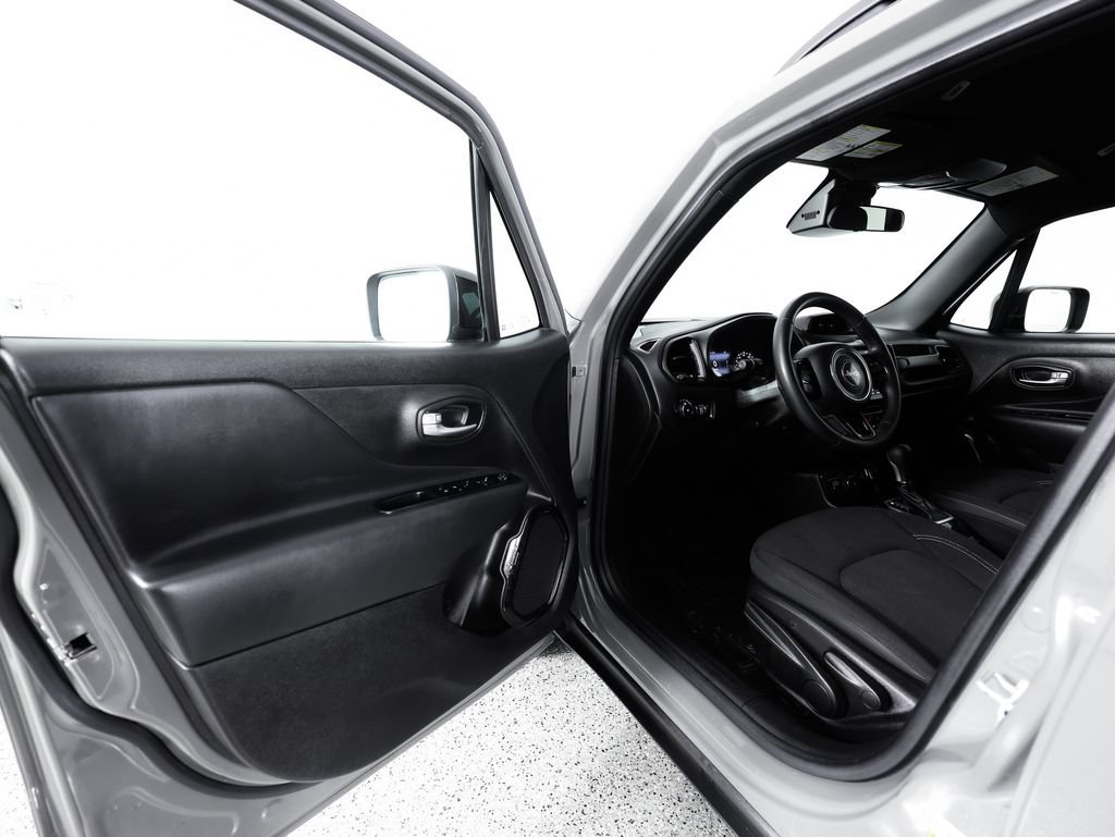 Used 2022 Jeep Renegade Altitude AWD/4WD image 20