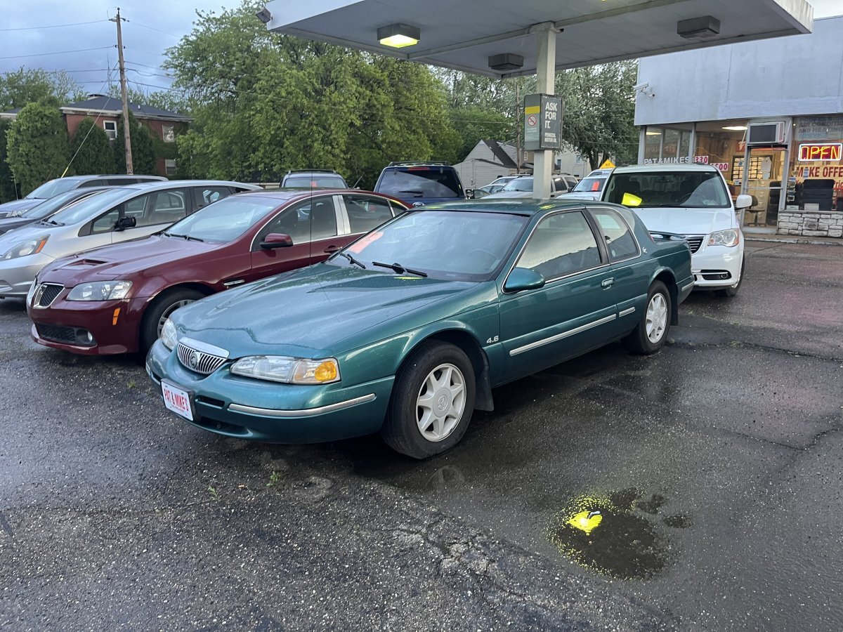 Used 1997 Mercury Cougar XR7 RWD image 1