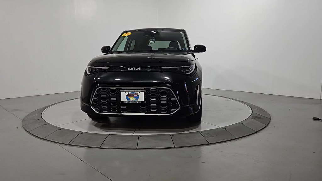 Used 2023 Kia Soul GT-Line w/ GT-Line Technology Package FWD image 9
