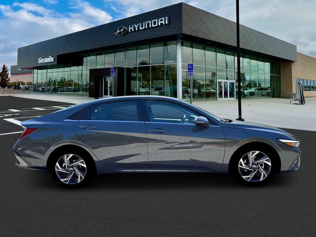 New 2026 Hyundai Elantra Limited FWD image 8