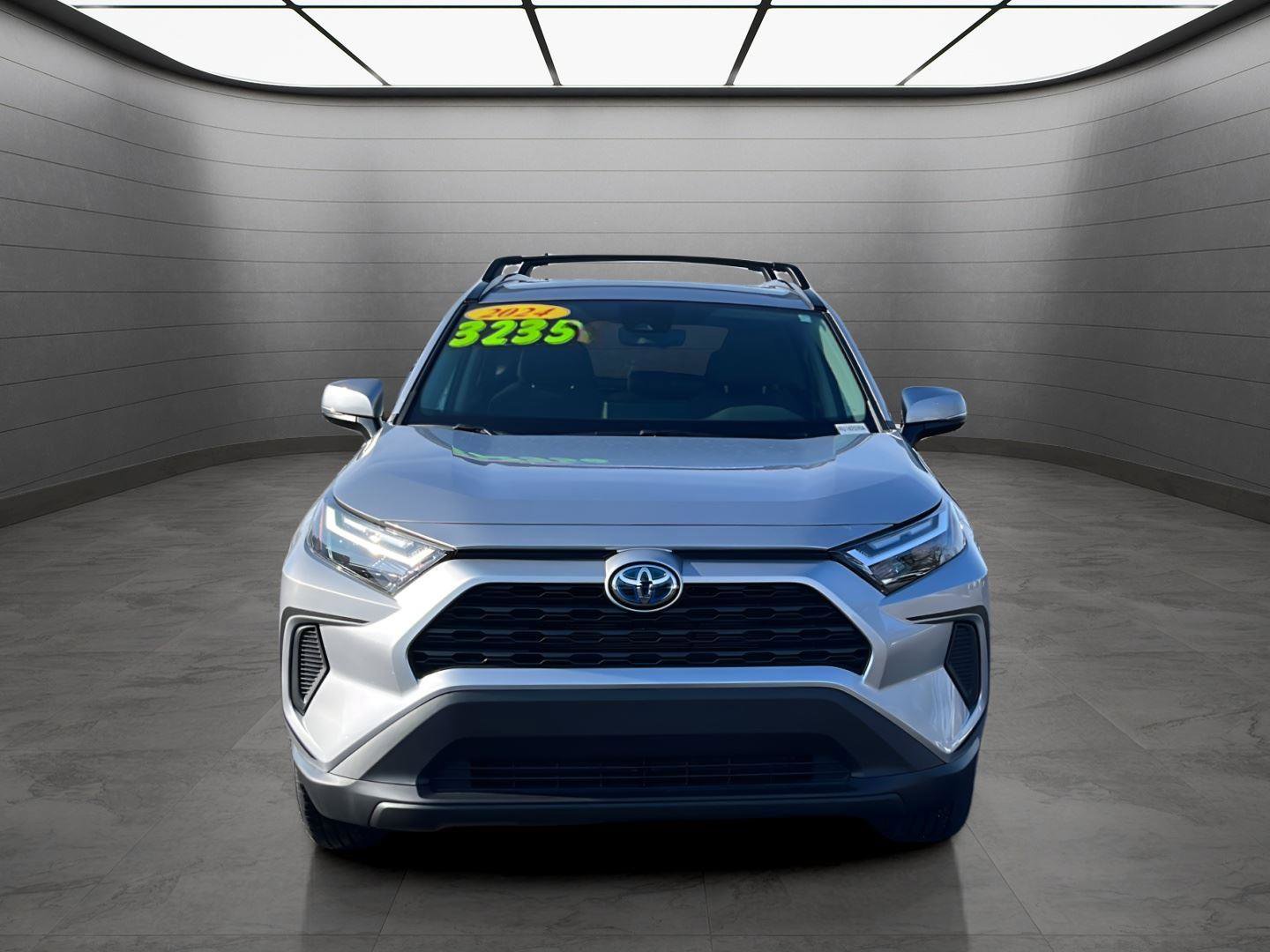 Used 2024 Toyota RAV4 XLE image 11