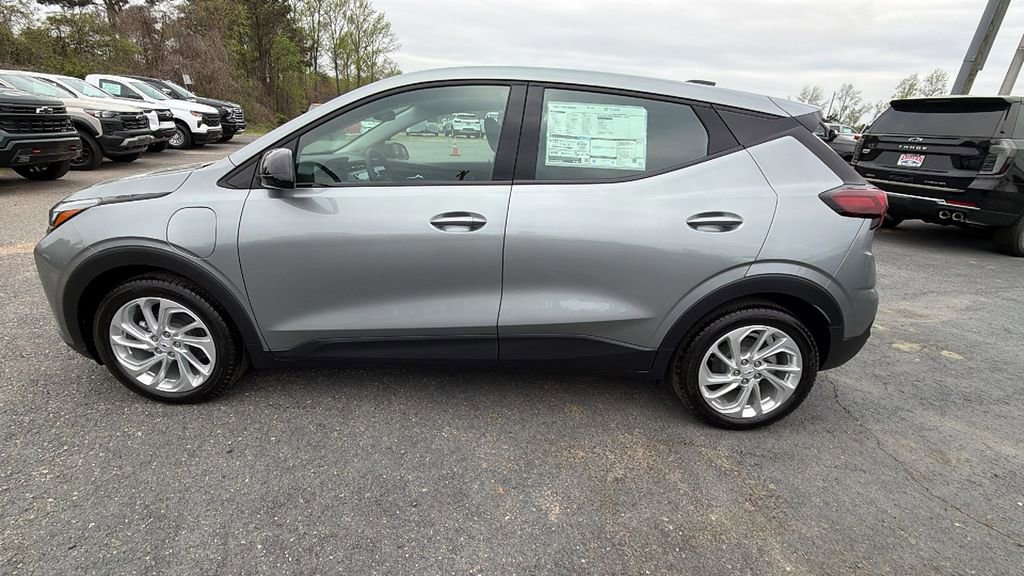 New 2027 Chevrolet Bolt LT image 9