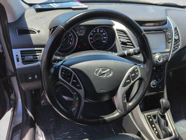 Used 2015 Hyundai Elantra Limited w/ Option Group 05 FWD image 11