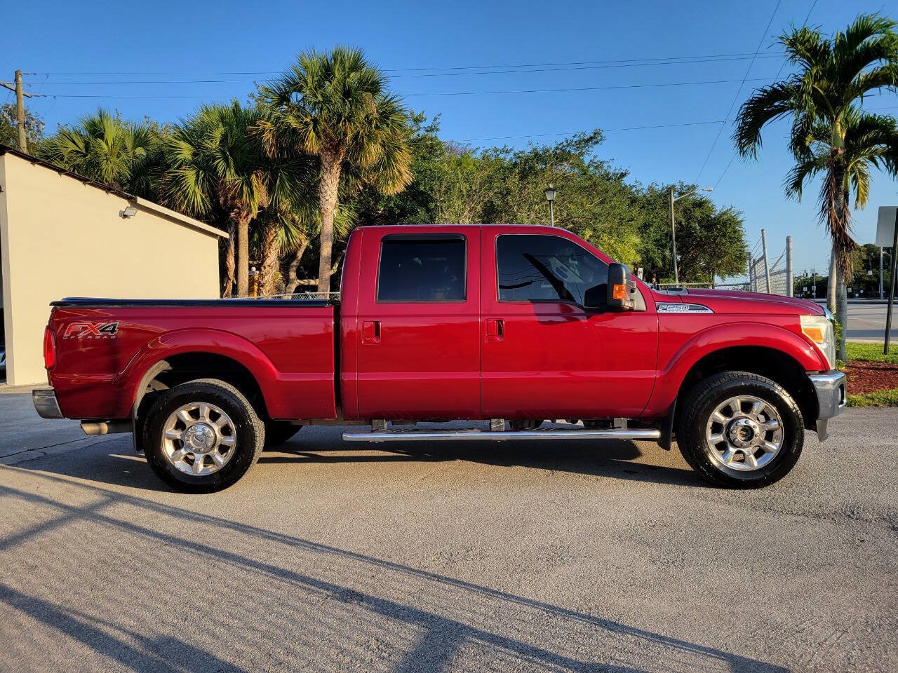 Used 2016 Ford F250 Lariat w/ Lariat Ultimate Package AWD/4WD image 4