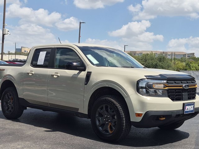 Used 2024 Ford Maverick Tremor w/ Tremor Off-Road Package AWD/4WD image 3