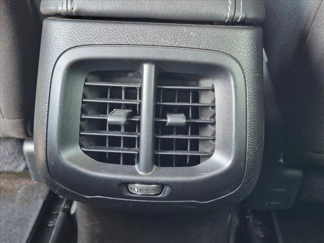 Used 2020 Jeep Cherokee Latitude FWD image 15