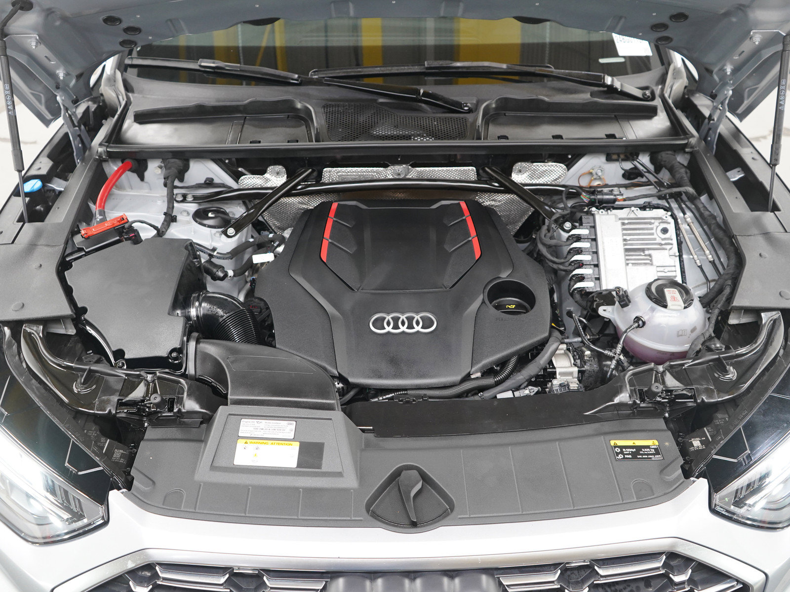 Used 2023 Audi SQ5 Premium Plus AWD/4WD image 31