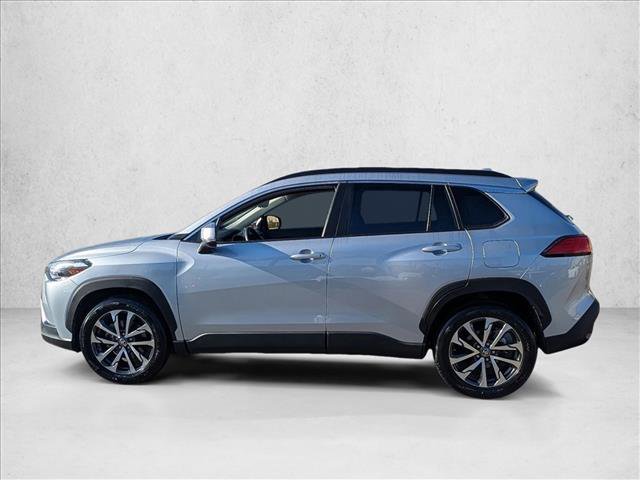 Used 2024 Toyota Corolla Cross XLE image 8