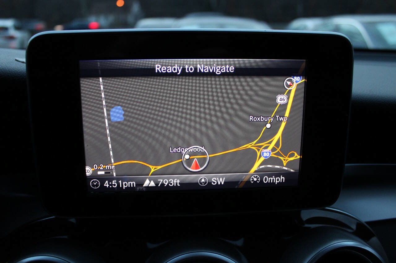 Used 2017 Mercedes-Benz GLC 300 4MATIC image 36