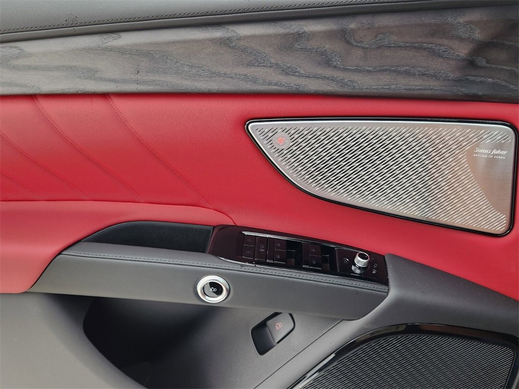 New 2025 Maserati Grecale GT image 12