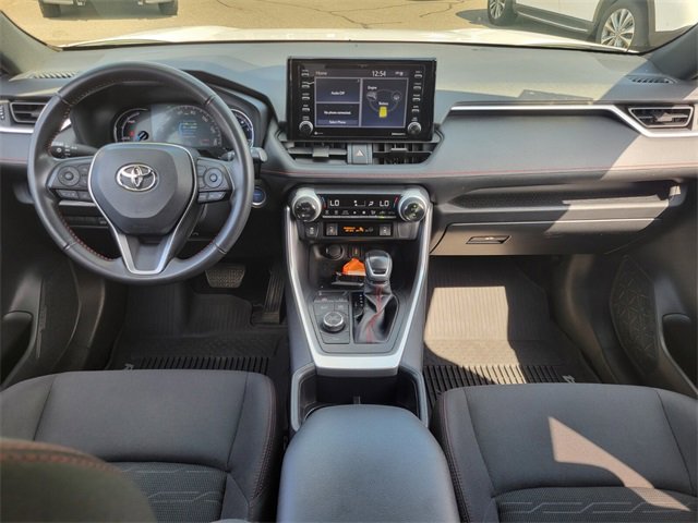 Used 2022 Toyota RAV4 SE image 14