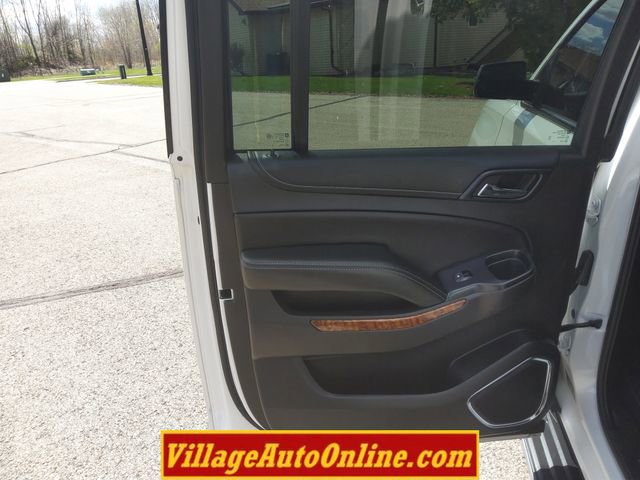 Used 2018 Chevrolet Suburban Premier AWD/4WD image 33
