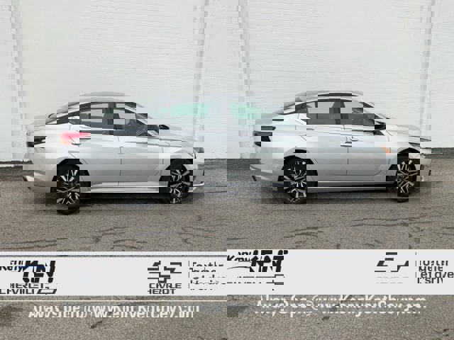 Used 2024 Nissan Altima 2.5 SV image 3