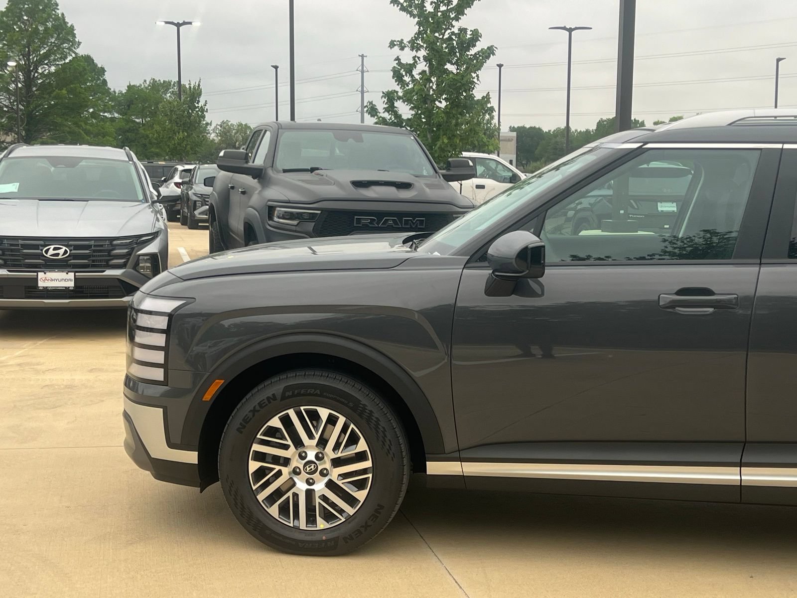 New 2026 Hyundai Palisade SEL FWD image 7