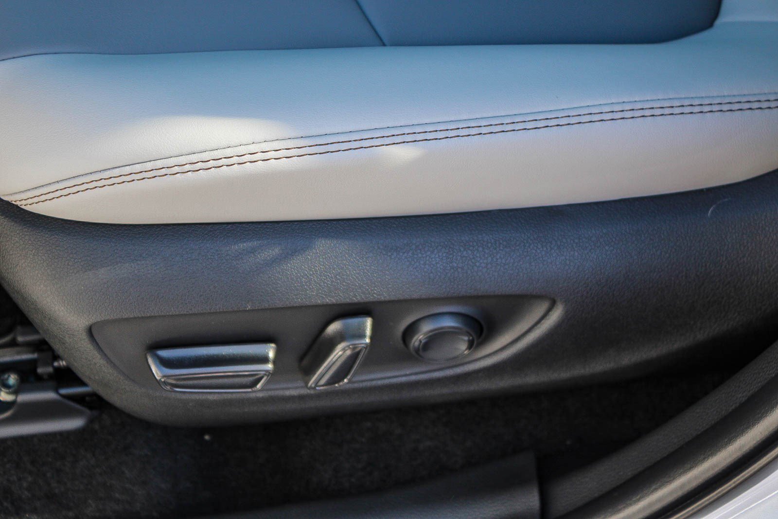 New 2025 Toyota RAV4 XLE Premium image 24