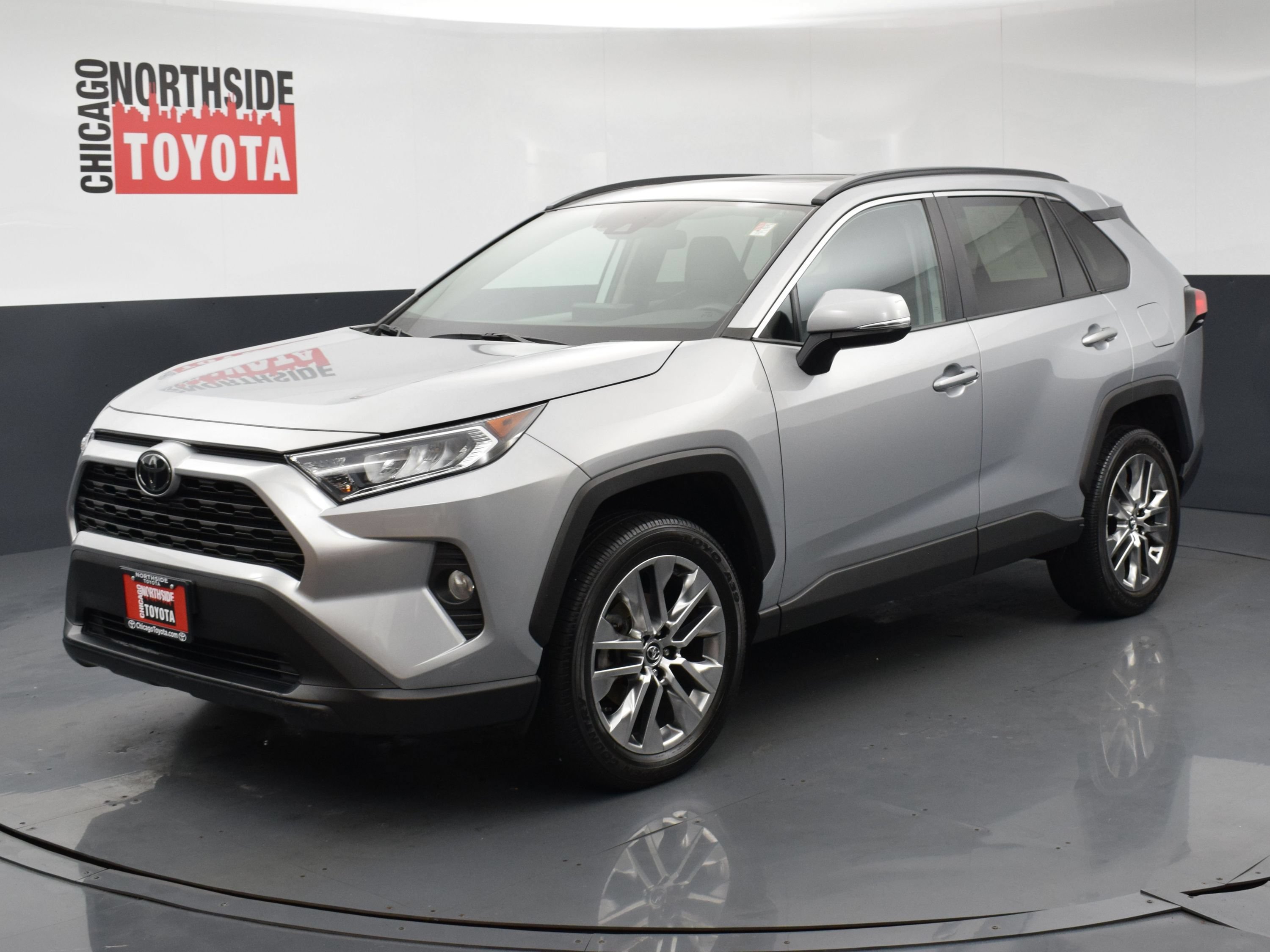 Used 2020 Toyota RAV4 XLE Premium AWD/4WD image 8