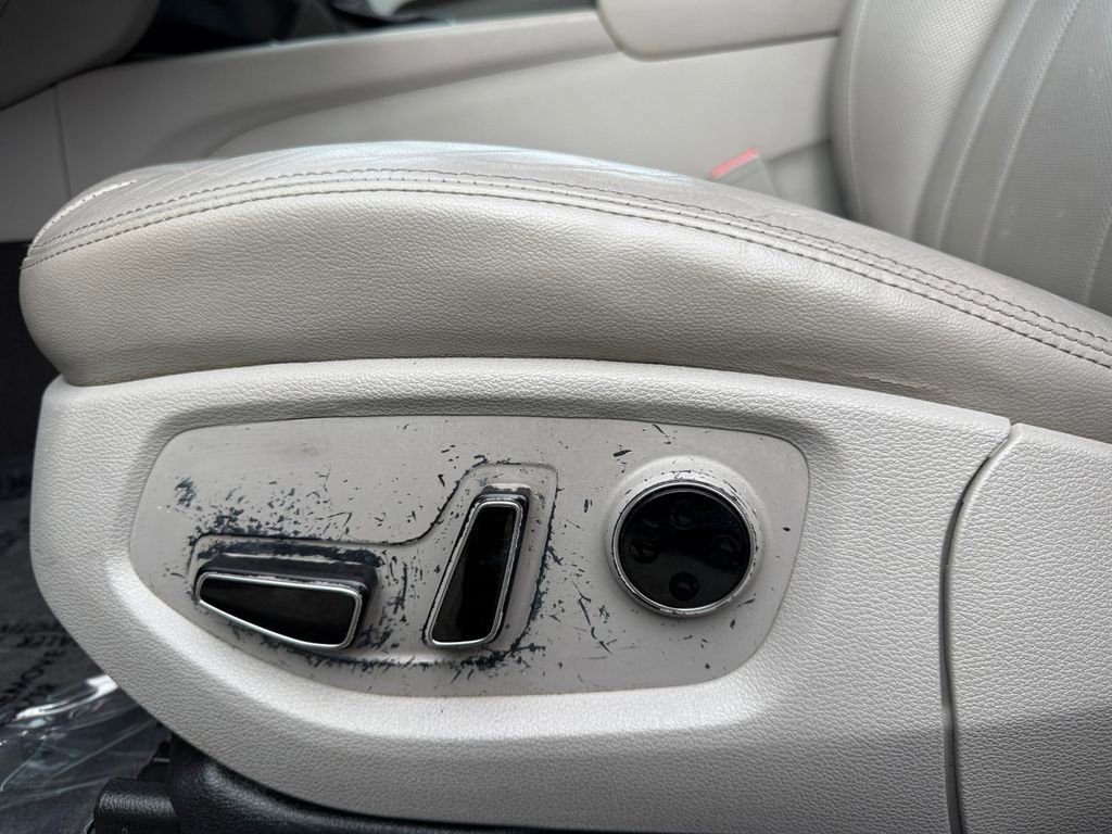 Used 2017 Genesis G80 3.8 image 10