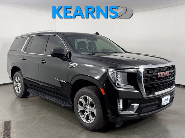 Used 2022 GMC Yukon SLE AWD/4WD image 1