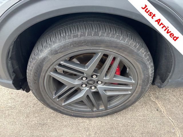 Used 2025 Ford Explorer ST-Line w/ ST-Line Street Pack image 9