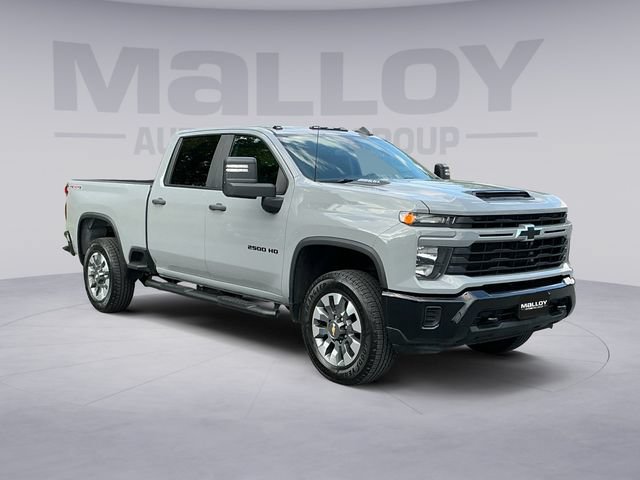 Used 2024 Chevrolet Silverado 2500 Custom w/ Custom Value Package AWD/4WD image 7