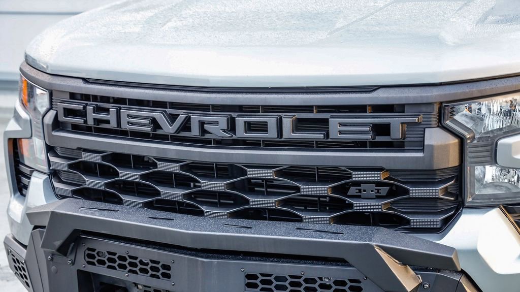 Used 2024 Chevrolet Silverado 1500 Custom w/ LPO, Dark Essentials Package image 6