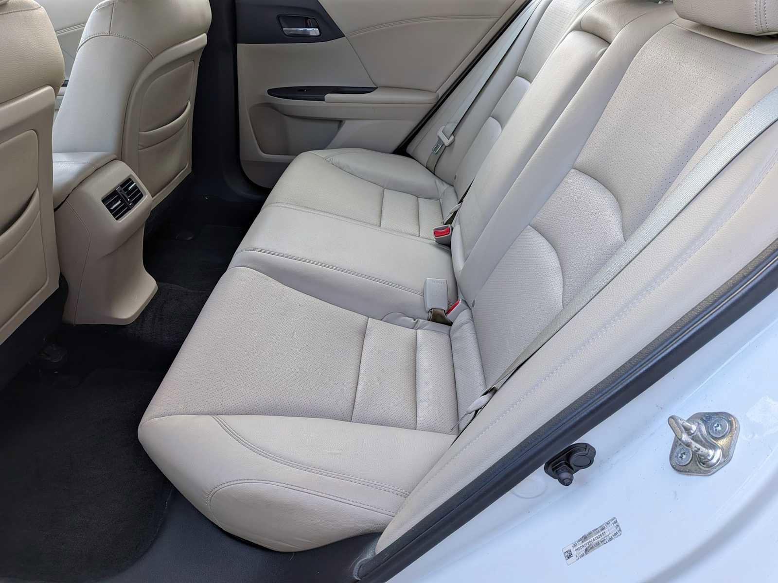 Used 2014 Honda Accord EX-L image 17