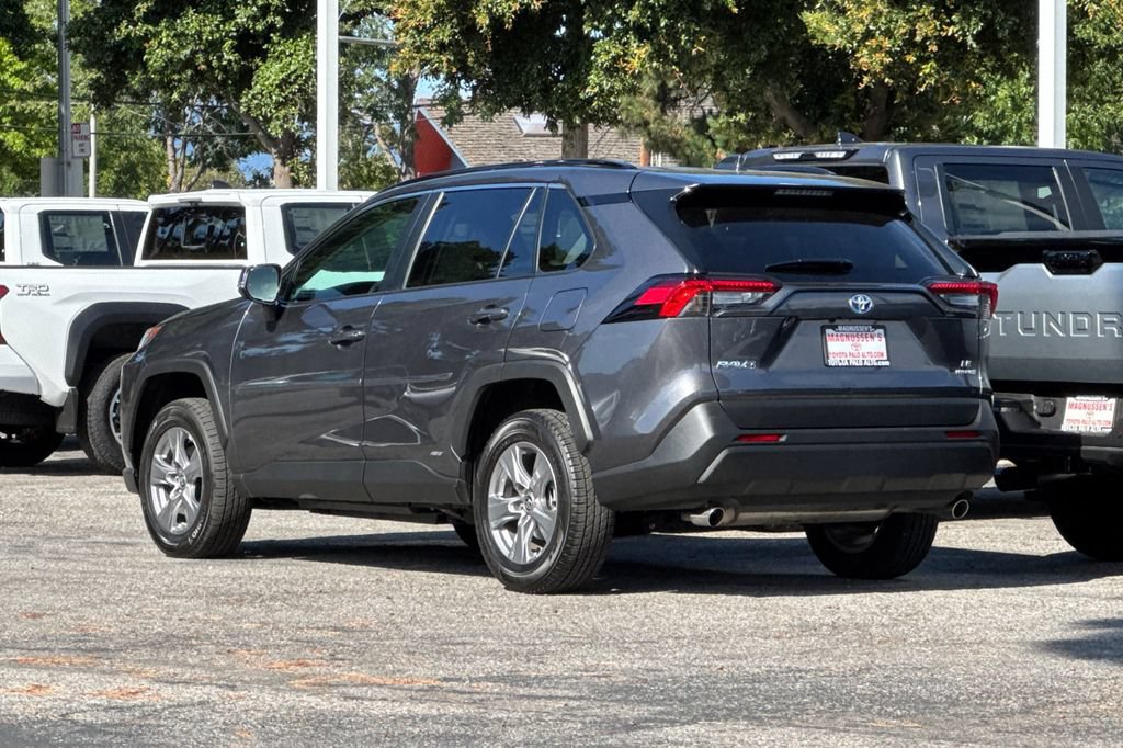 Certified 2024 Toyota RAV4 LE AWD/4WD image 5