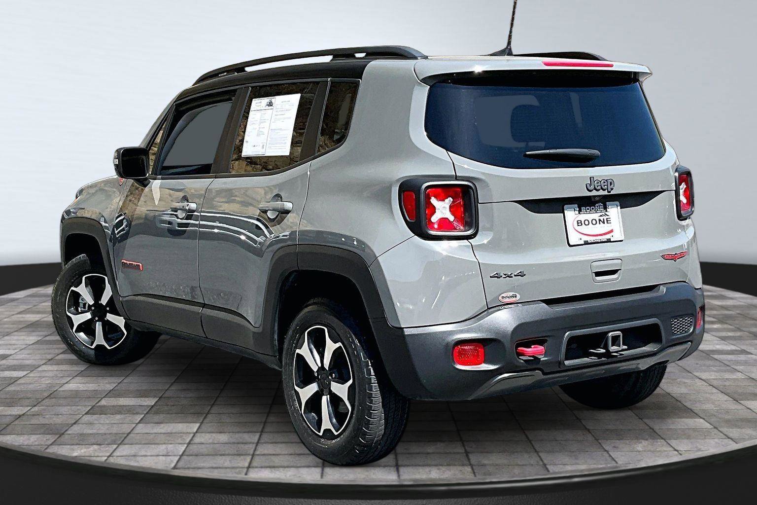 Certified 2022 Jeep Renegade Trailhawk w/ Sun/Sound Group AWD/4WD image 3