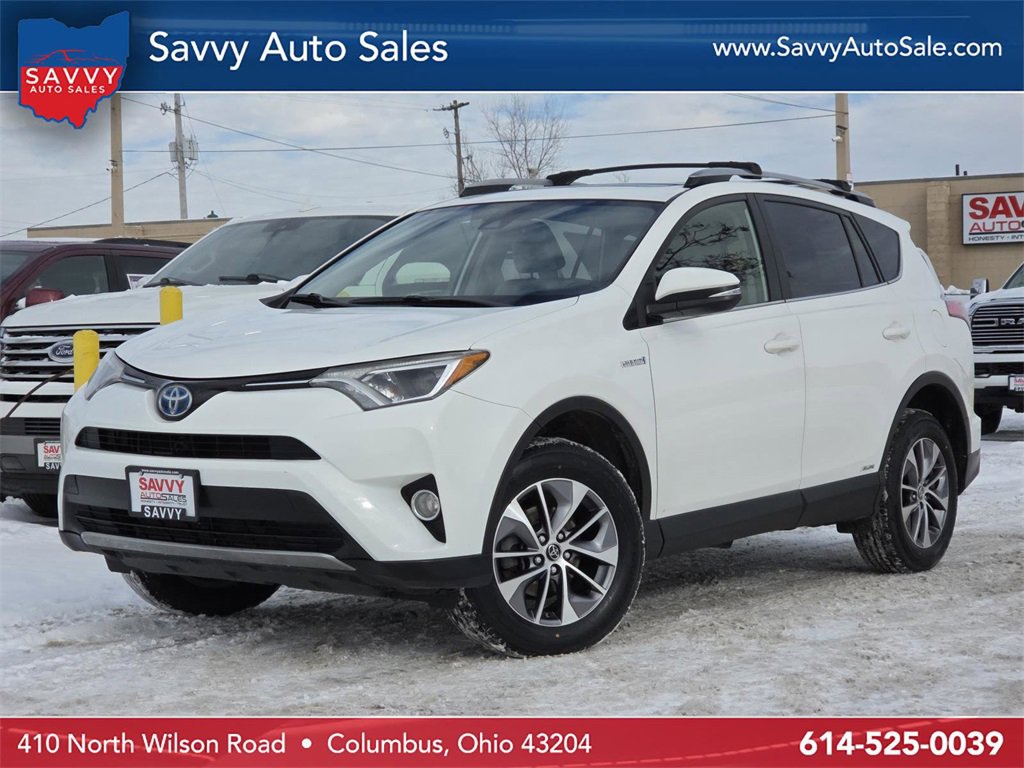 Used 2017 Toyota RAV4 XLE w/ All Weather Liner Package image 1