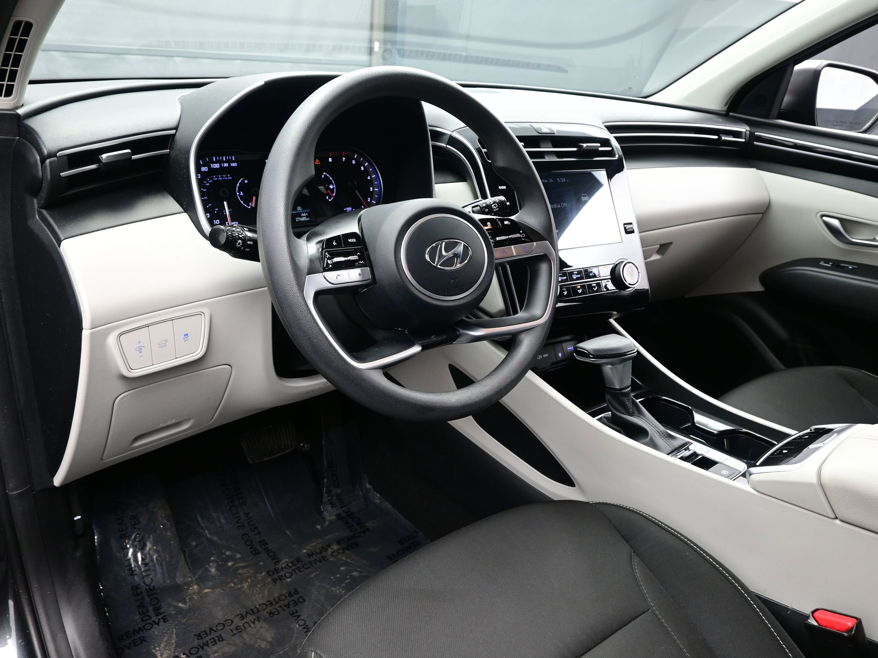 Used 2023 Hyundai Tucson SEL w/ Winter Package image 12