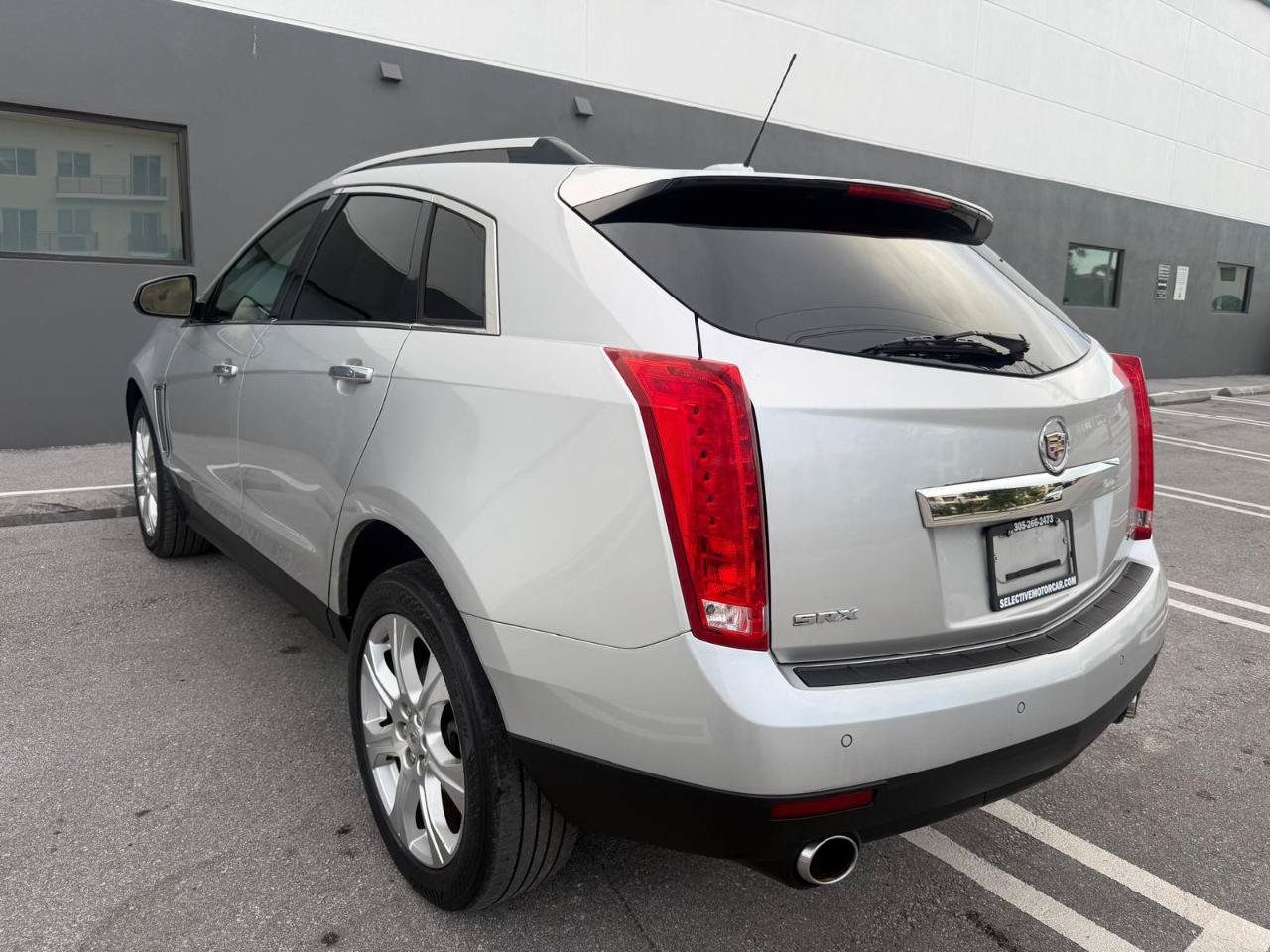 Used 2015 Cadillac SRX Performance FWD image 4