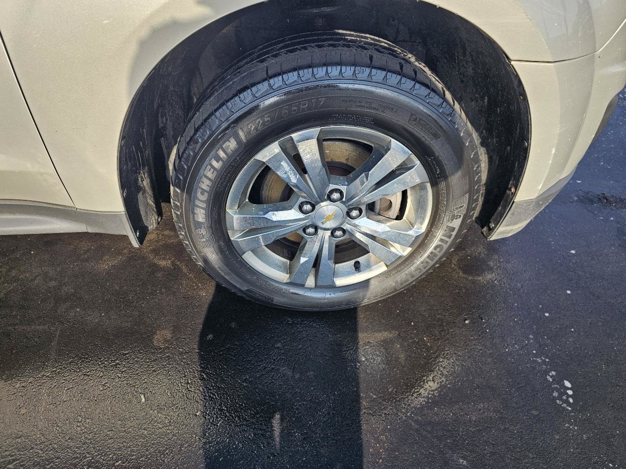 Used 2015 Chevrolet Equinox LS AWD/4WD image 14