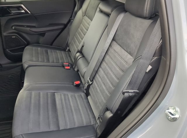New 2026 Mitsubishi Outlander AWD image 20