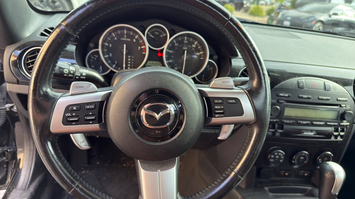 Used 2008 MAZDA MX-5 Miata Grand Touring w/ Premium Pkg RWD image 15