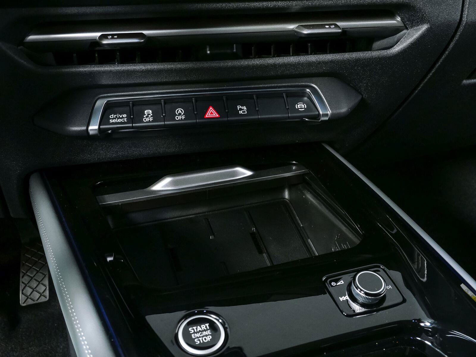 New 2026 Audi Q3 quattro 2.0T AWD/4WD image 17