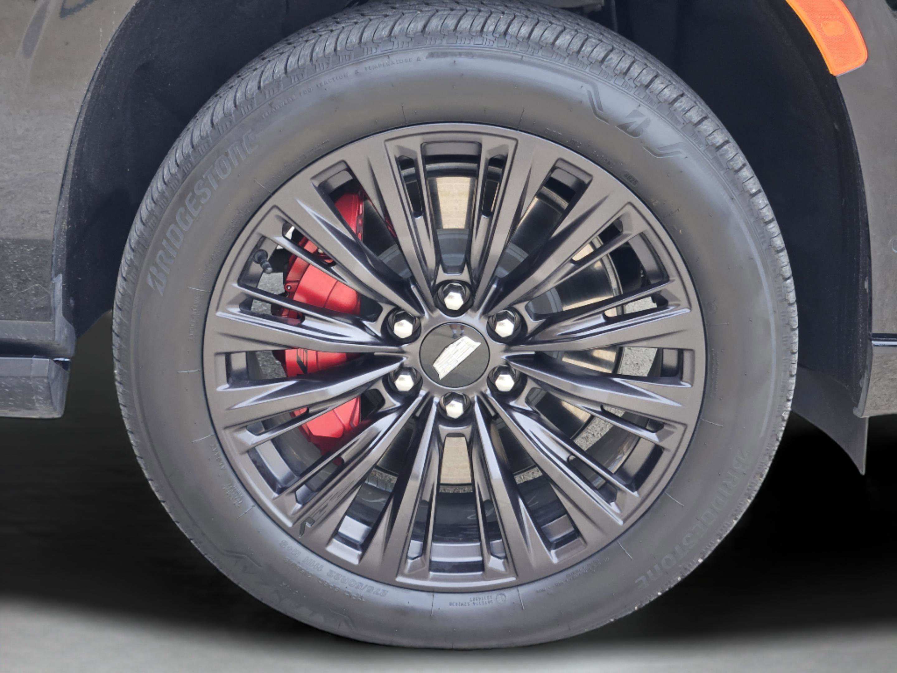 Used 2024 Cadillac Escalade V w/ LPO, ONYX Package AWD/4WD image 34