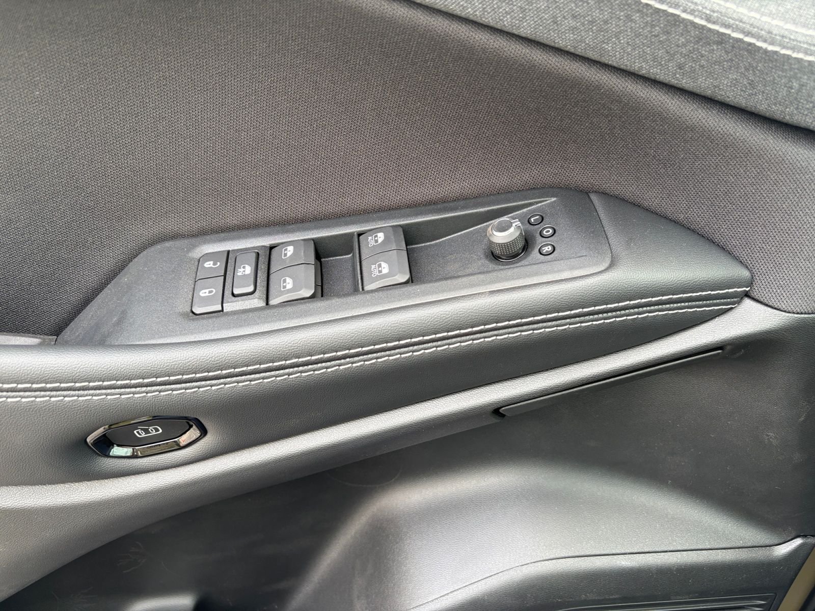 New 2026 Jeep Cherokee Laredo AWD/4WD image 23