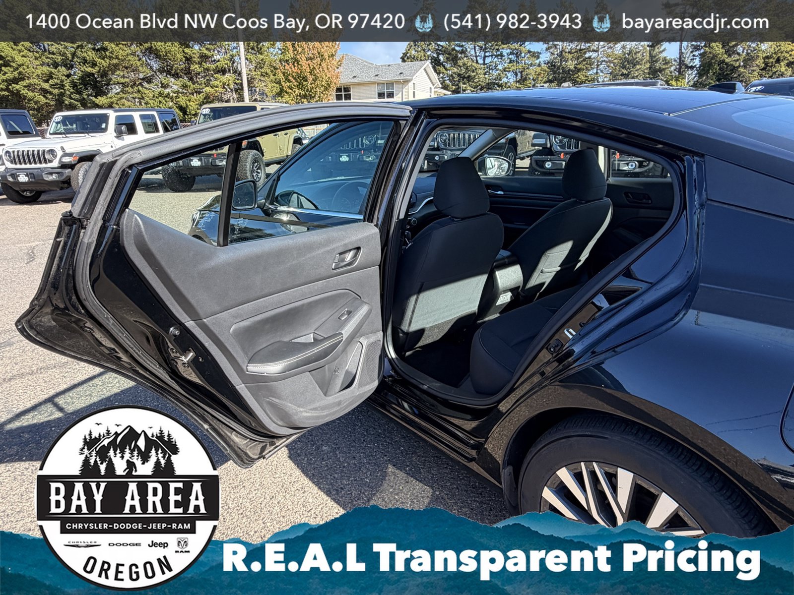 Used 2024 Nissan Altima 2.5 SV FWD image 14